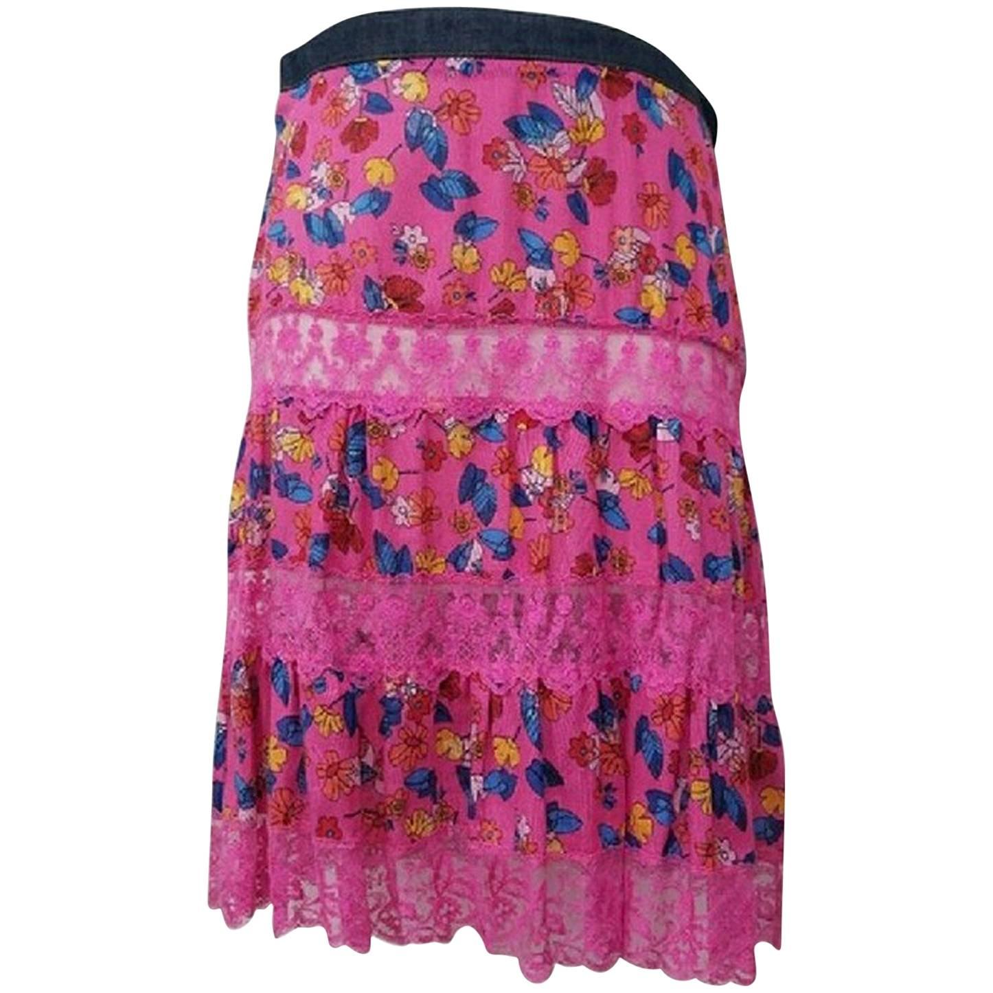 Dolce&Gabbana Lace Skirt - Size: 12 (L, 32, 33)