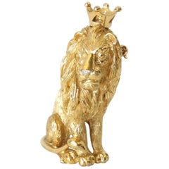 Vintage 1970s Trifari Lion Pin with Crown