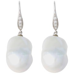White Pearl Drop Earrrings