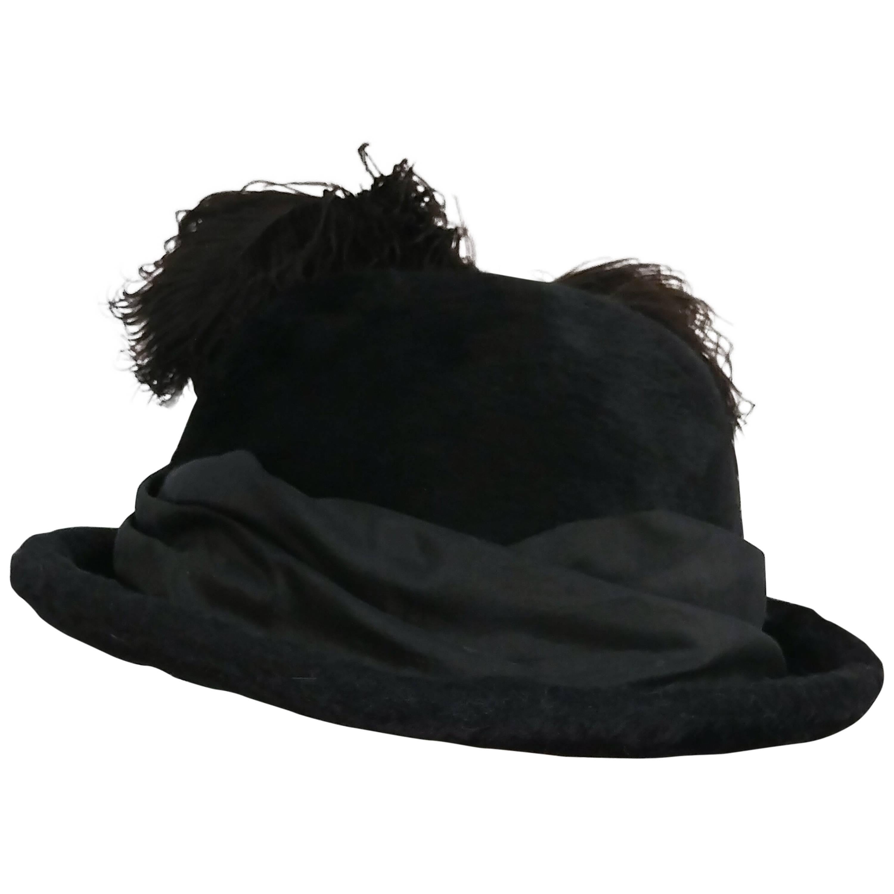 1910s Edwardian Black Hat w/ Silk Ribbon & Ostrich Feather Trim For Sale