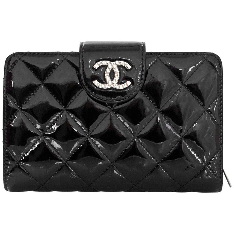 Chanel Black Patent Leather Quilted Short CC Snap Wallet