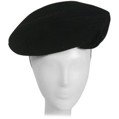 Vintage 1940s Black Beret Hat