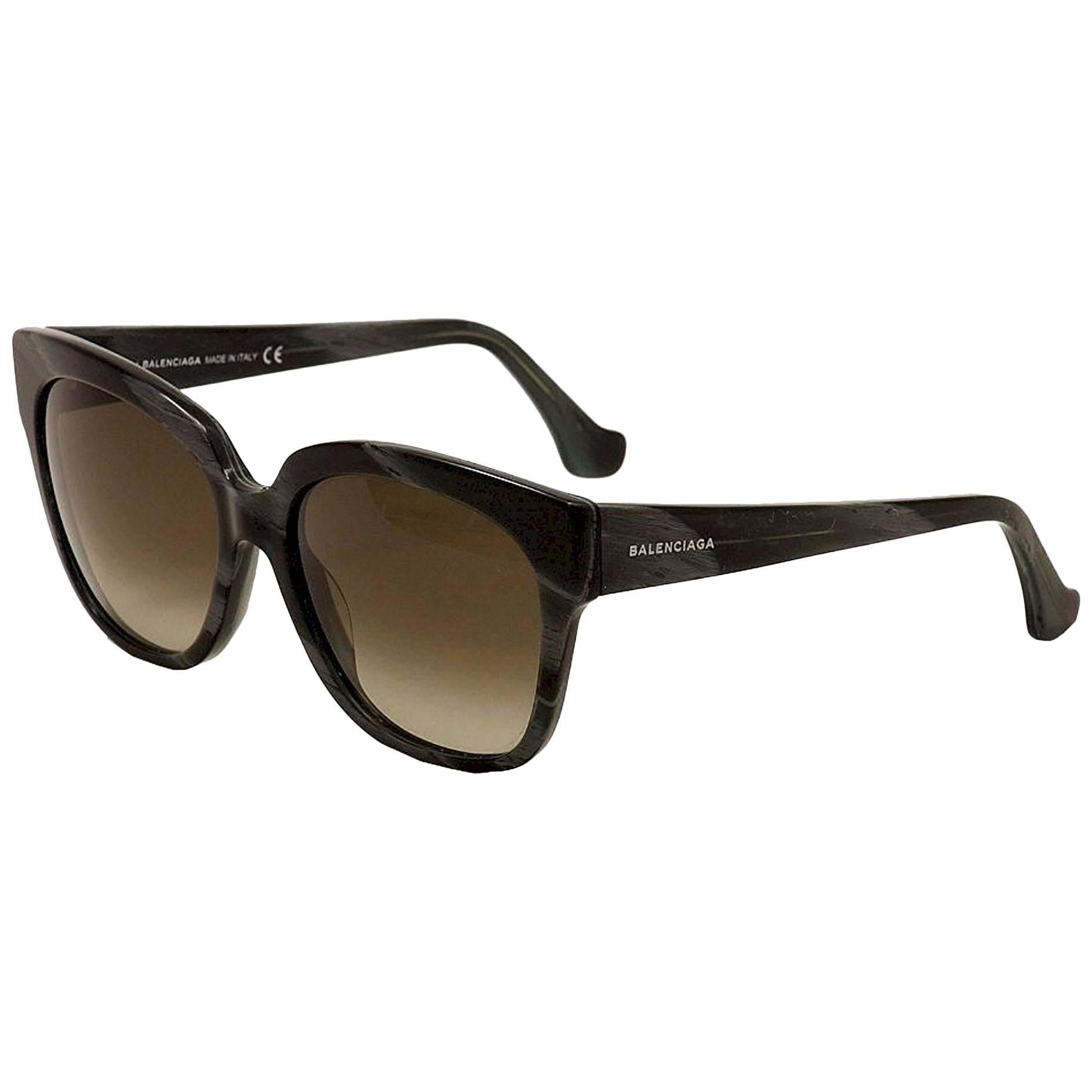 Balenciaga BA0015-63K-59 Black Horn / Gradient Roviex Sunglasses For Sale
