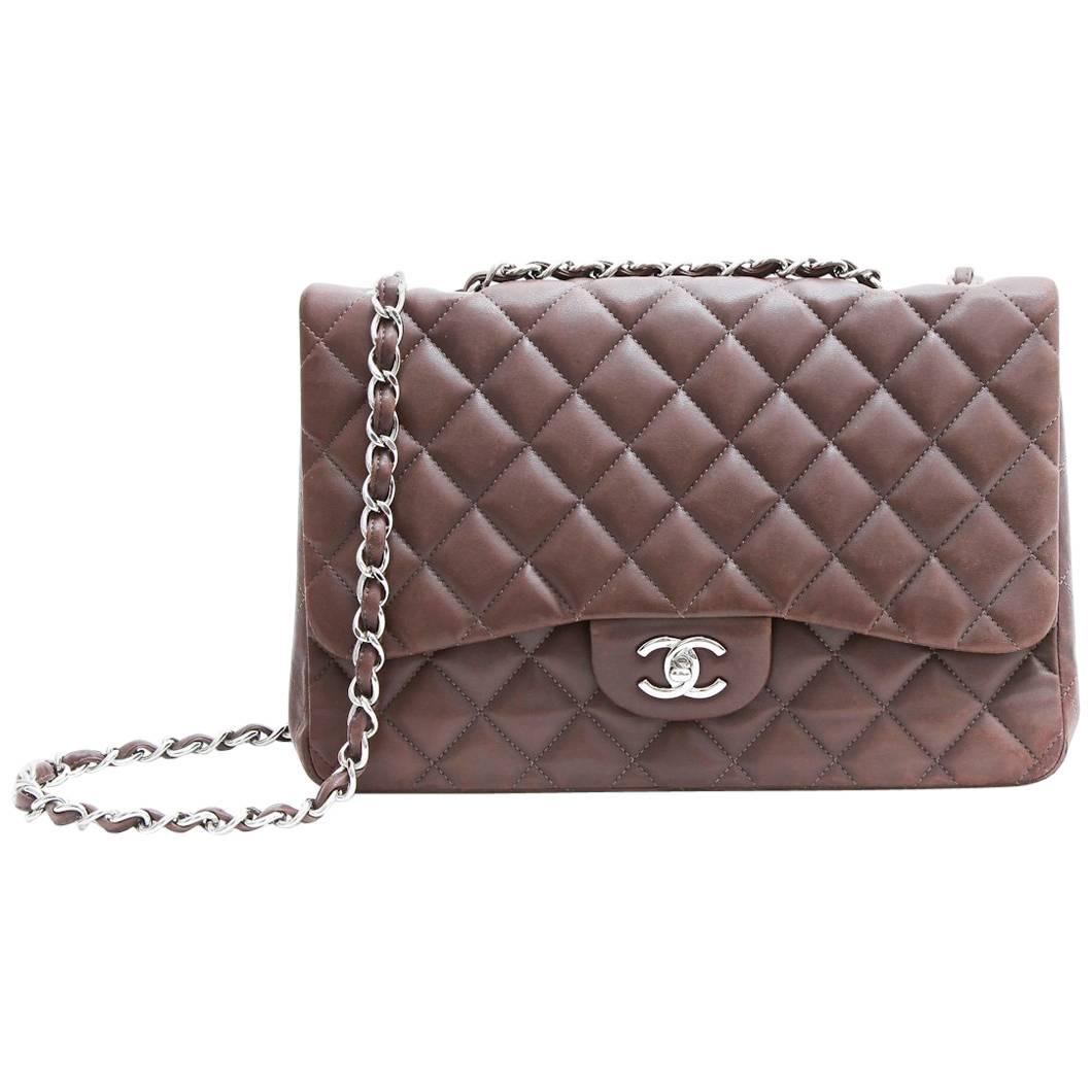 CHANEL 'Jumbo' Flap Bag in Quilted Brown Leather