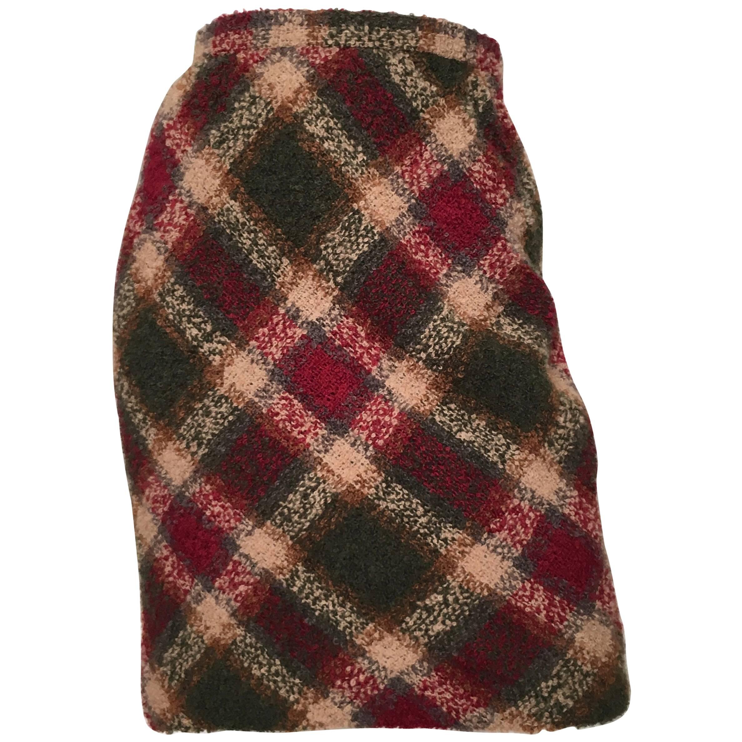 Bill Blass 1970s Nubby Wool Plaid Skirt Size 4. For Sale