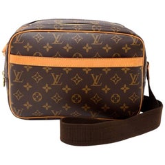 Louis Vuitton Reporter PM Monogram Canvas Shoulder Bag