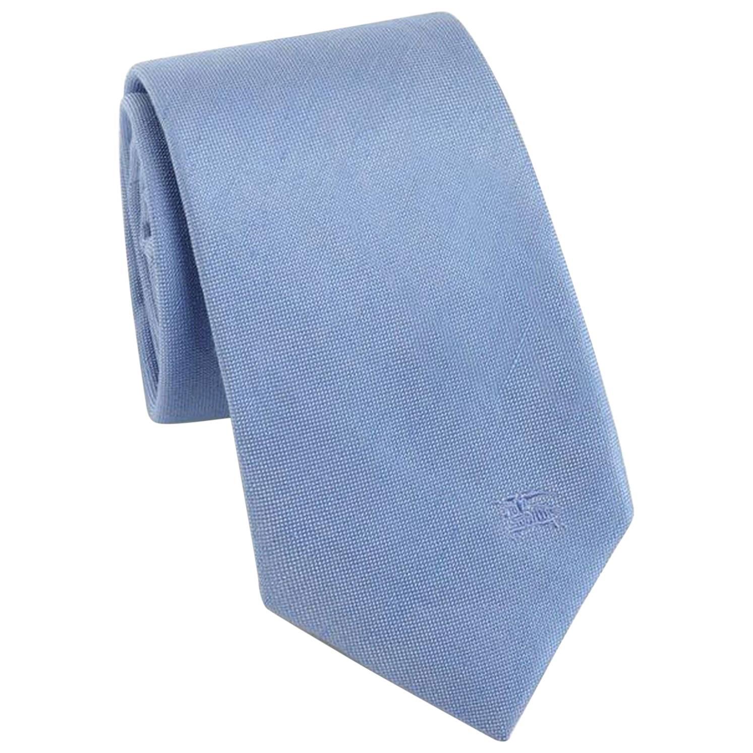 Burberry Rohan Silk Powder Blue Tie - Size: 3” (8cm) For Sale