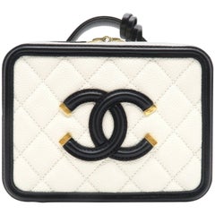 Chanel White Quilting Caviar Leather Gold Metal Shoulder Bag