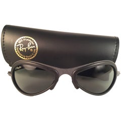Nouveau Vintage Ray Ban Air Boss Titanium & Black G15 Lenses 1990's B&L Sunglasses