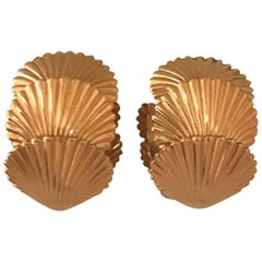William de Lillo 1970s Gold Tone Sea Shell Hoop Earring Clip On Vintage 6