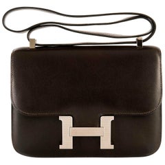 Tres Chic Limited Edition Hermes 23cm Ebene Box Leather Constance Shoulder Bag