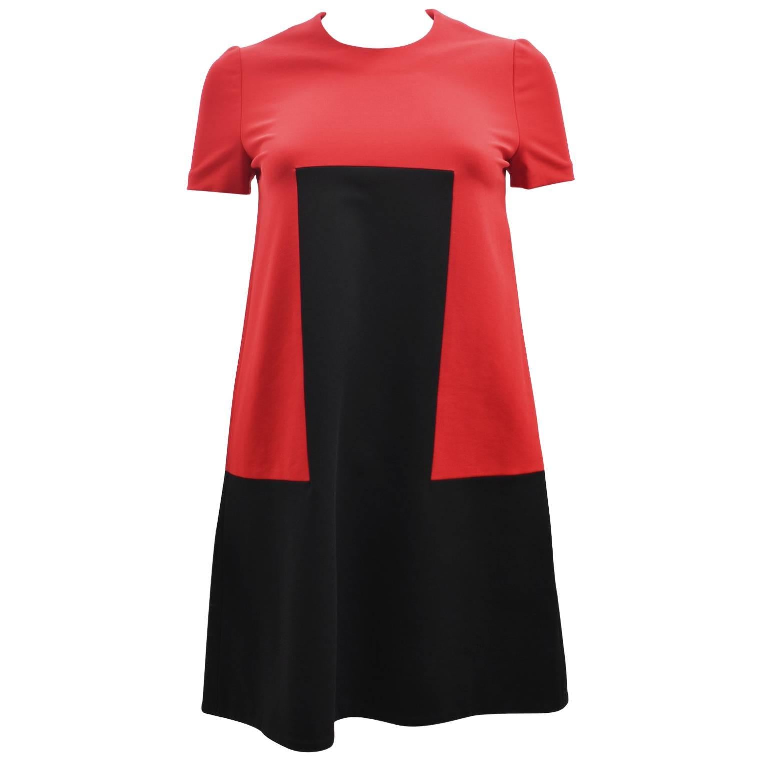 Alexander McQueen Red and Black A-Line Shift Dress  For Sale