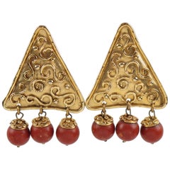 Vintage Edouard Rambaud Paris Signed Byzantine Resin Bead Dangle Clip on Earrings