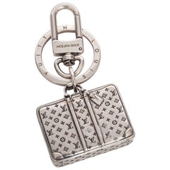 Louis Vuitton Silver Metal Charm / Key Holder 12
