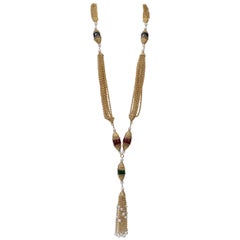 1990 Chanel long necklace gilded metal chain with pearly, ruby and emerald beads