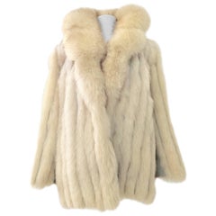 Manteau vintage en fourrure de renard argenté et panneaux de cuir par Nigbor Furs