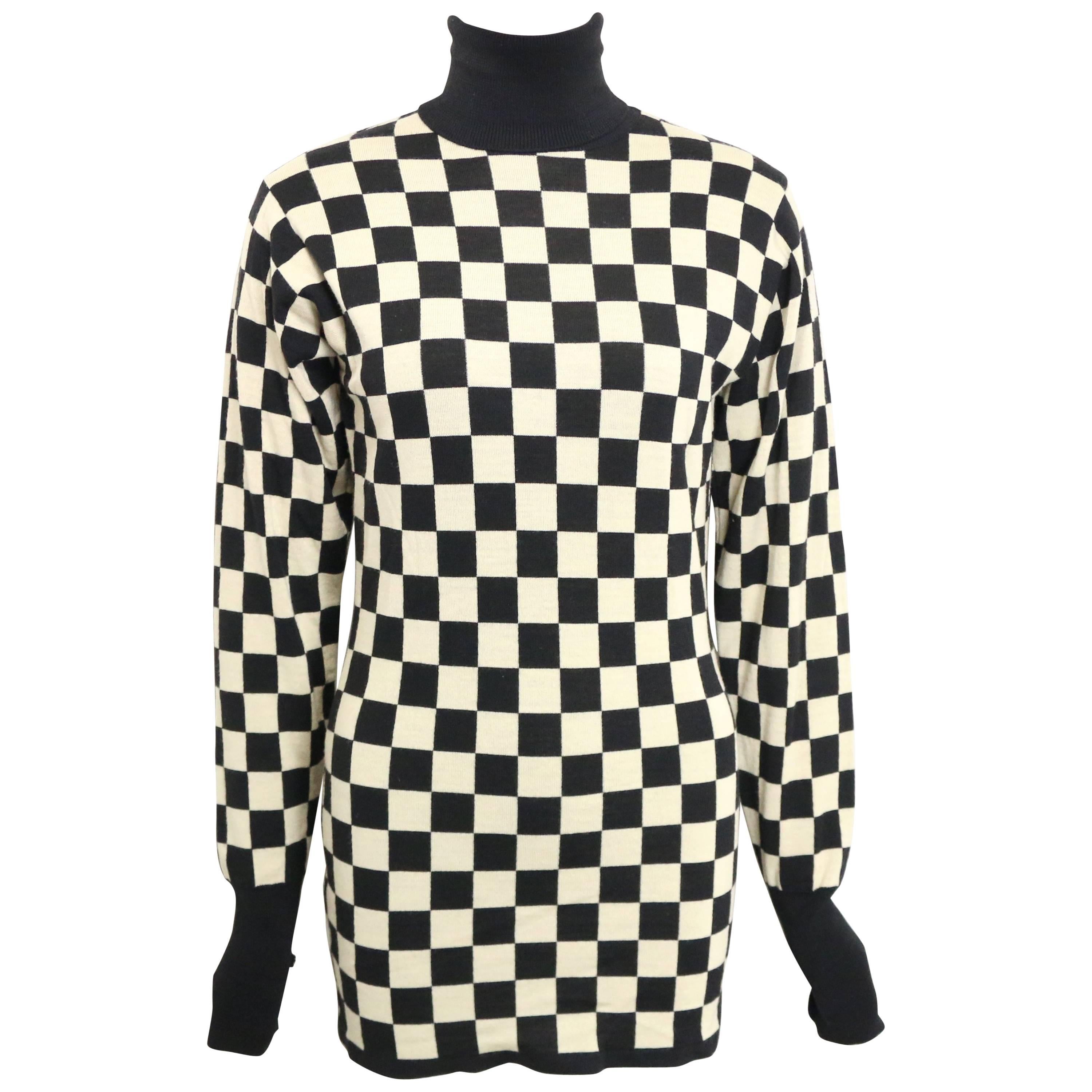  Moschino Black and White Wool Check Pattern Turtleneck Sweater  For Sale