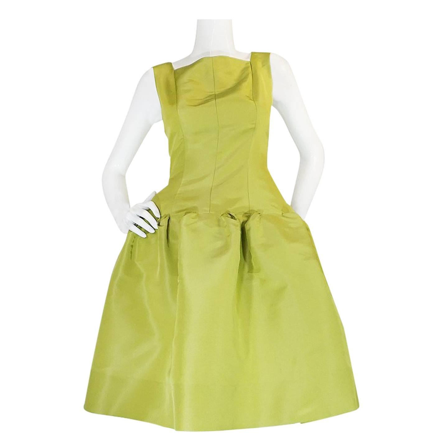 Iconic S/S 2004 Oscar De La Renta Lime Green 'Carrie" Dress