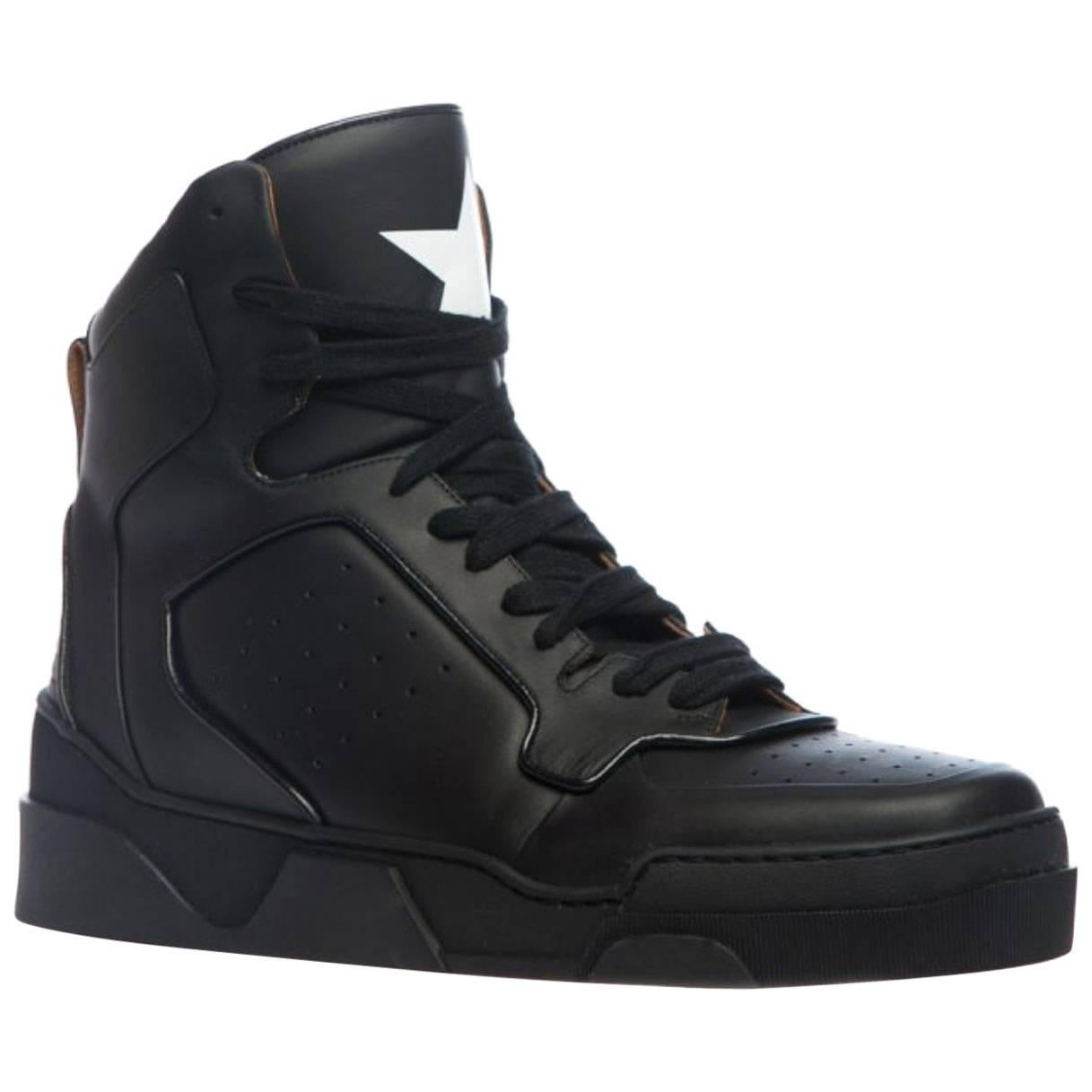Givenchy Tyson Iii Hi-Top Sneakers (Size - 45) For Sale