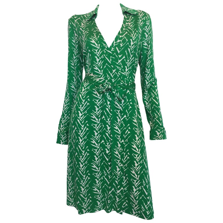 diane von furstenberg wrap dress green Diane von Furstenberg black and green black print wrap dress - BOPF