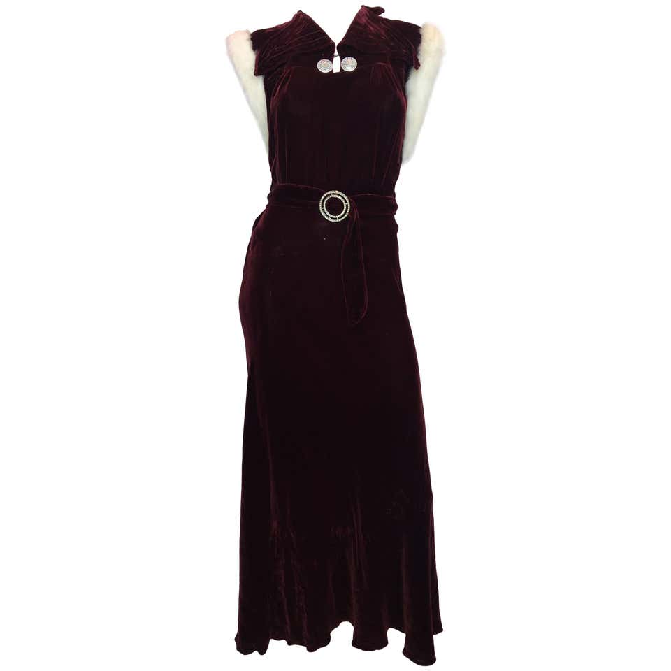 Monique Lhuillier Red Silk Gown For Sale at 1stDibs | monique lhuillier ...