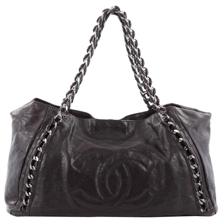 chanel black quilted tote