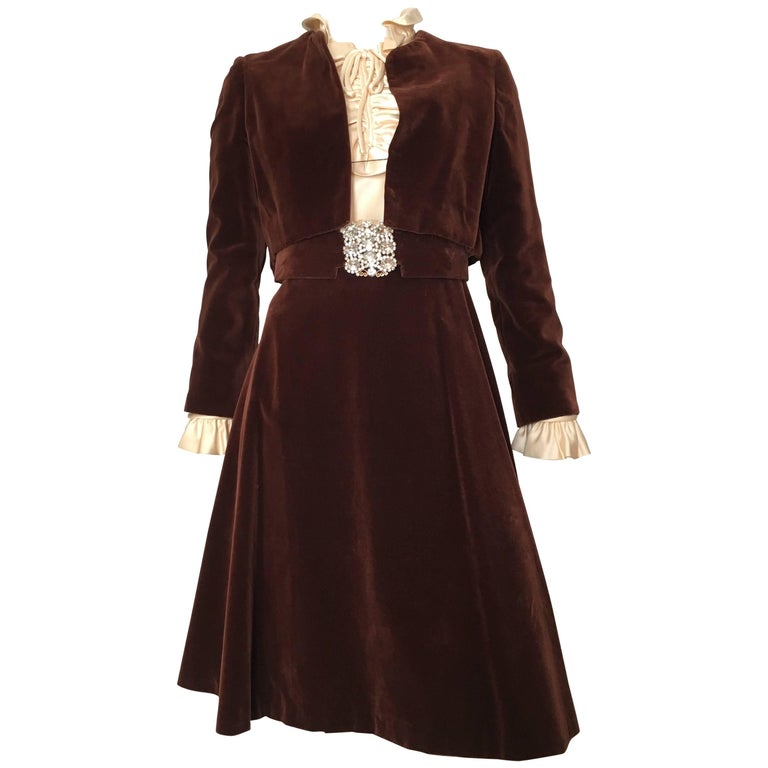 Narrow Search Results Find great deals on eBay for brown velvet coat. Shop with confidence.