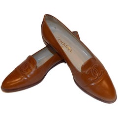Chanel CC logo flat loafer shoes sz 40