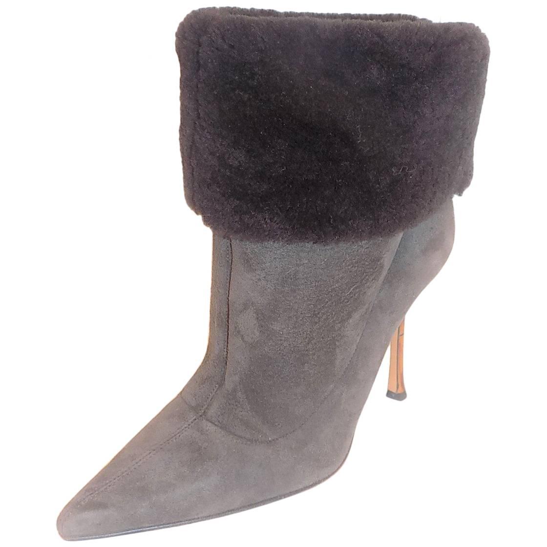 Jimmy Choo ankle suede shearling boots sz 39 For Sale