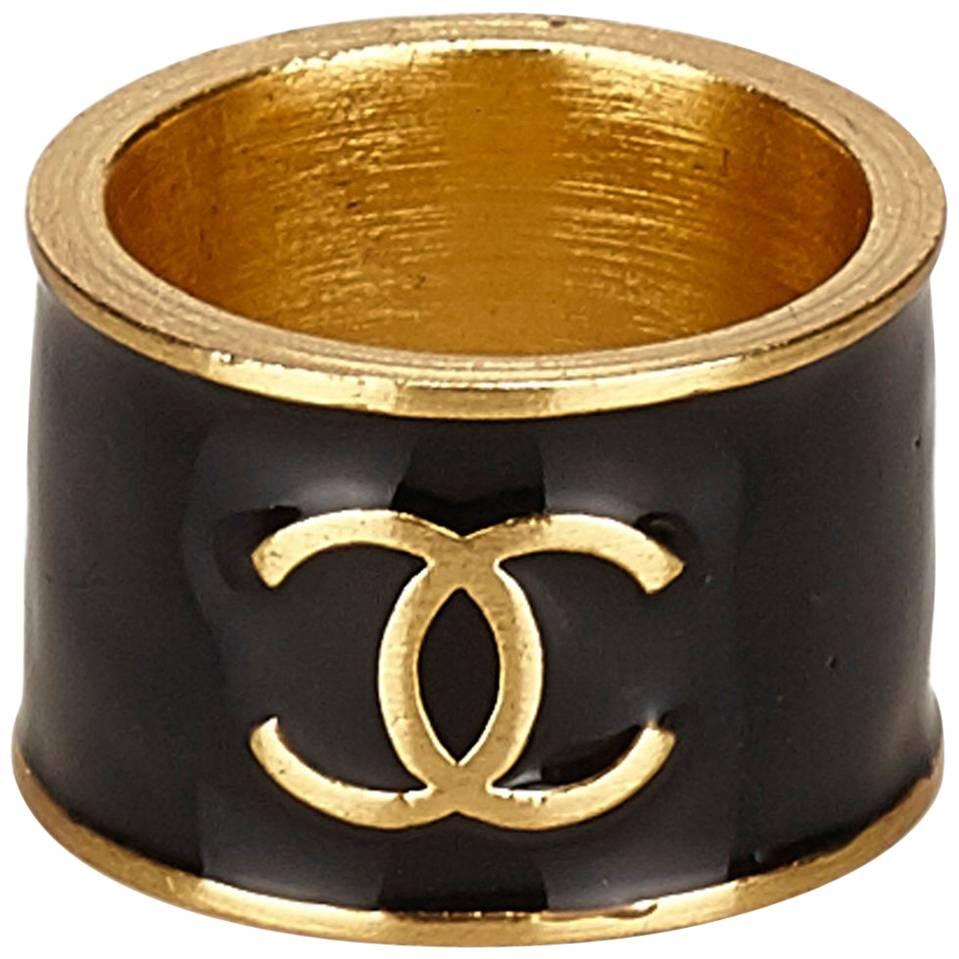 Chanel Black and Gold Toned "CC" and "Heart" Ring