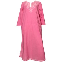 Oscar de la Renta 1990s Pink Cotton Caftan with Pockets Size Medium.