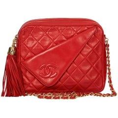 1990 Chanel Rote gesteppte Lammfell Vintage Kameratasche