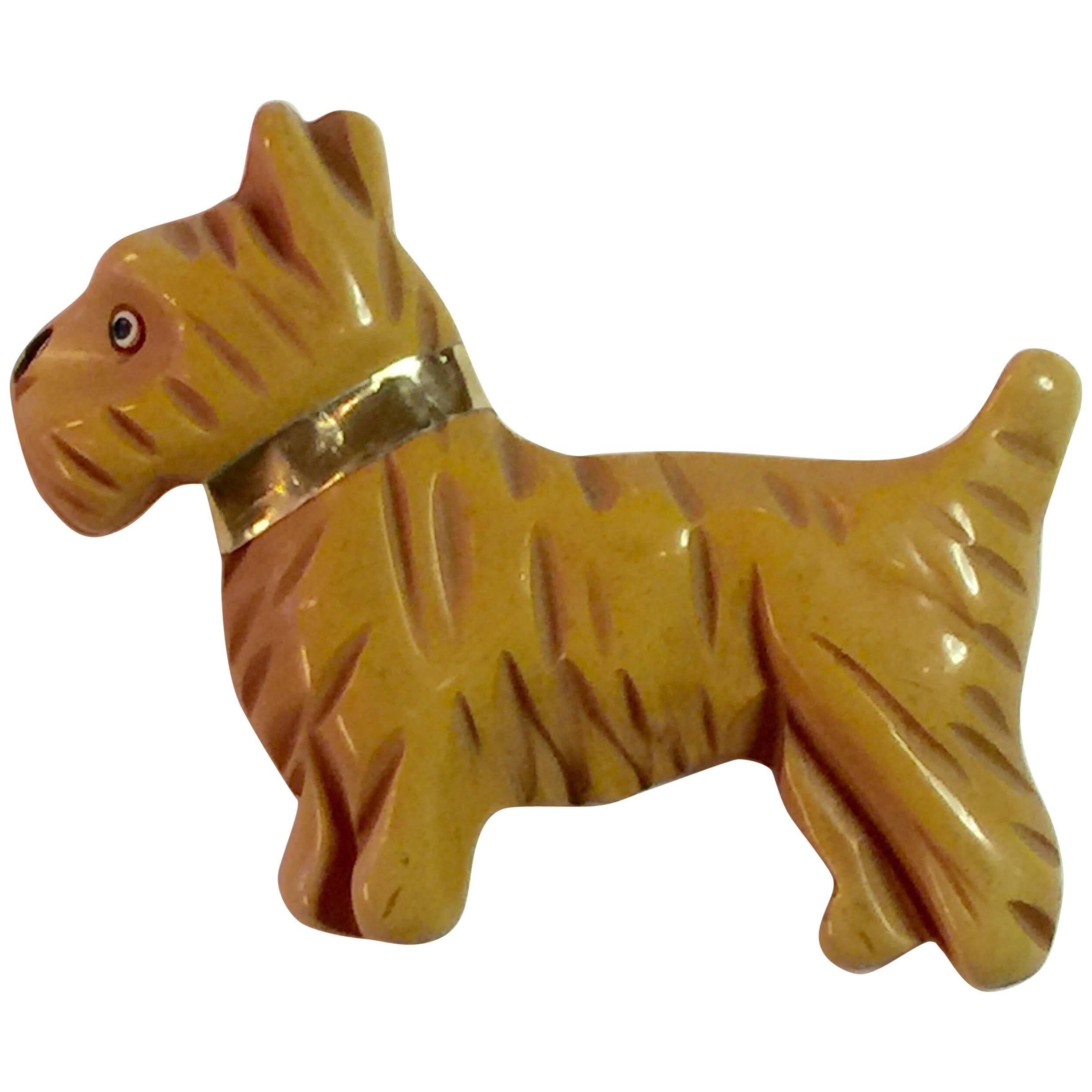 1930s Cream Bakelite Heavily Carved Scotty Dog Pin Brooch Gold Leather Collar For Sale