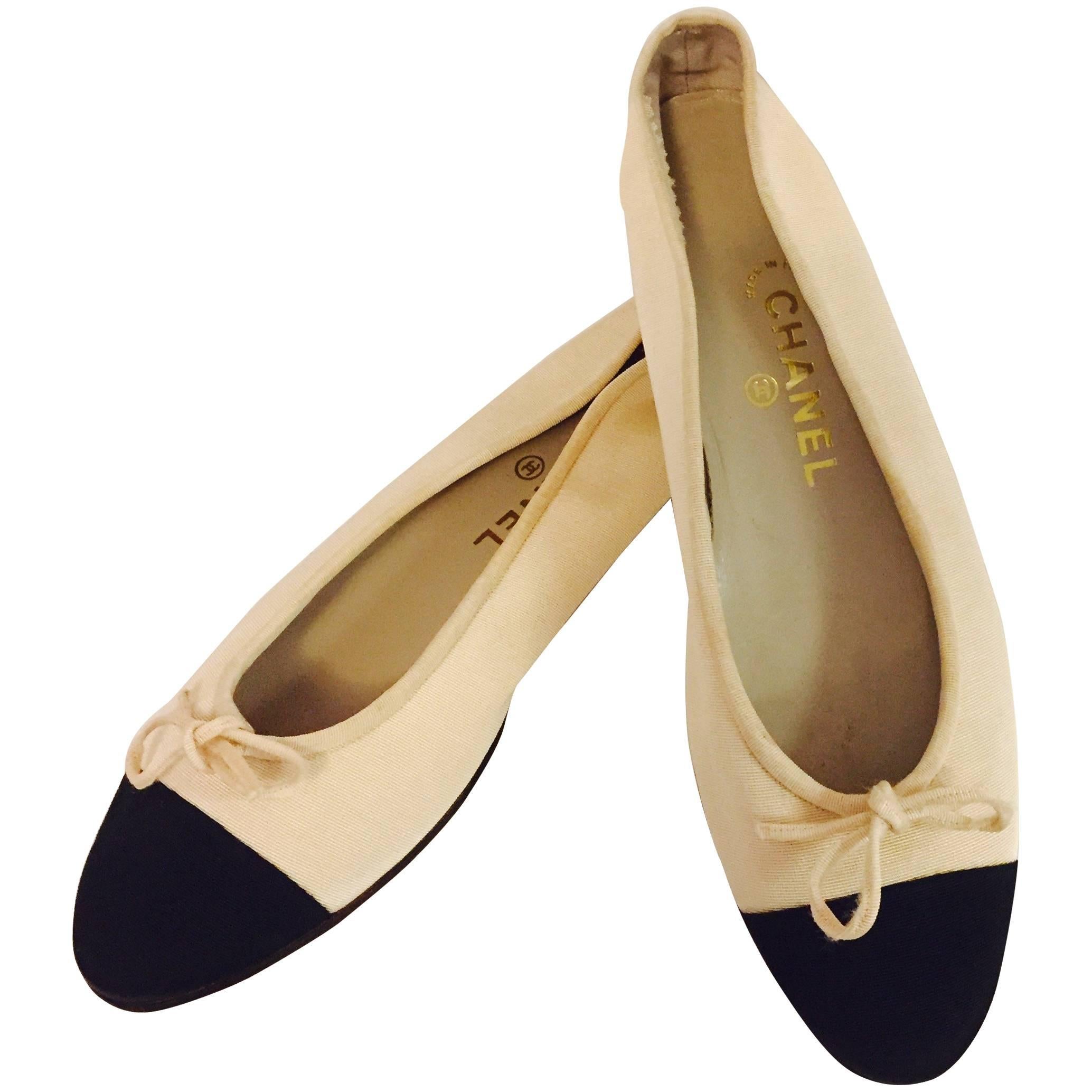 Creative Chanel Beige & Black Grosgrain Ballerina Slippers