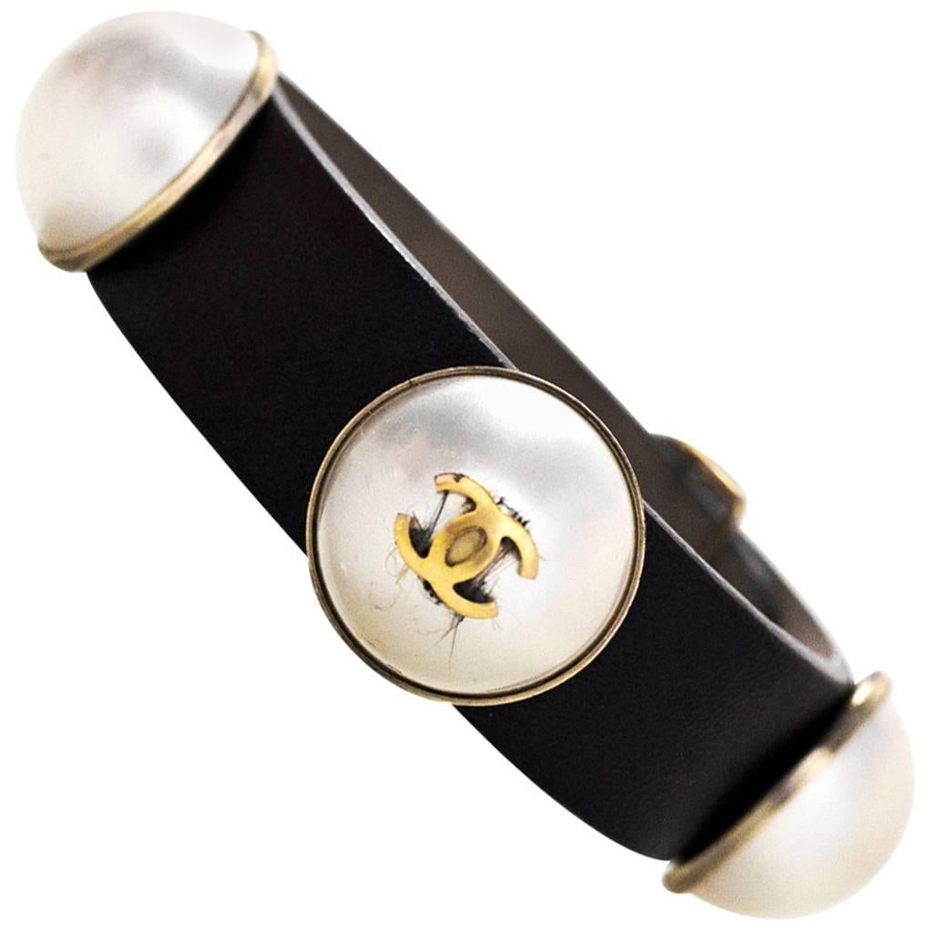Chanel Black Leather & Pearl cc Wrap Bracelet sz LARGE