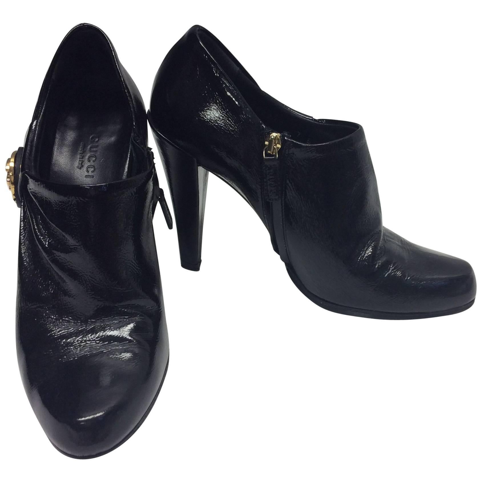 Gucci Patent Leather Short Ankle Booties
Size 7 
Made in Italy
4 inch heel
$299