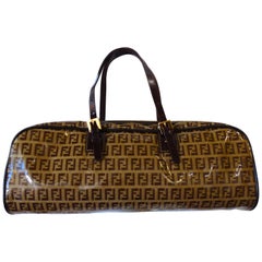 Sac Zucchino Monogram de Fendi en vinyle brillant