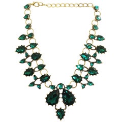 Designer Oscar de la Renta standout emerald green glass necklace