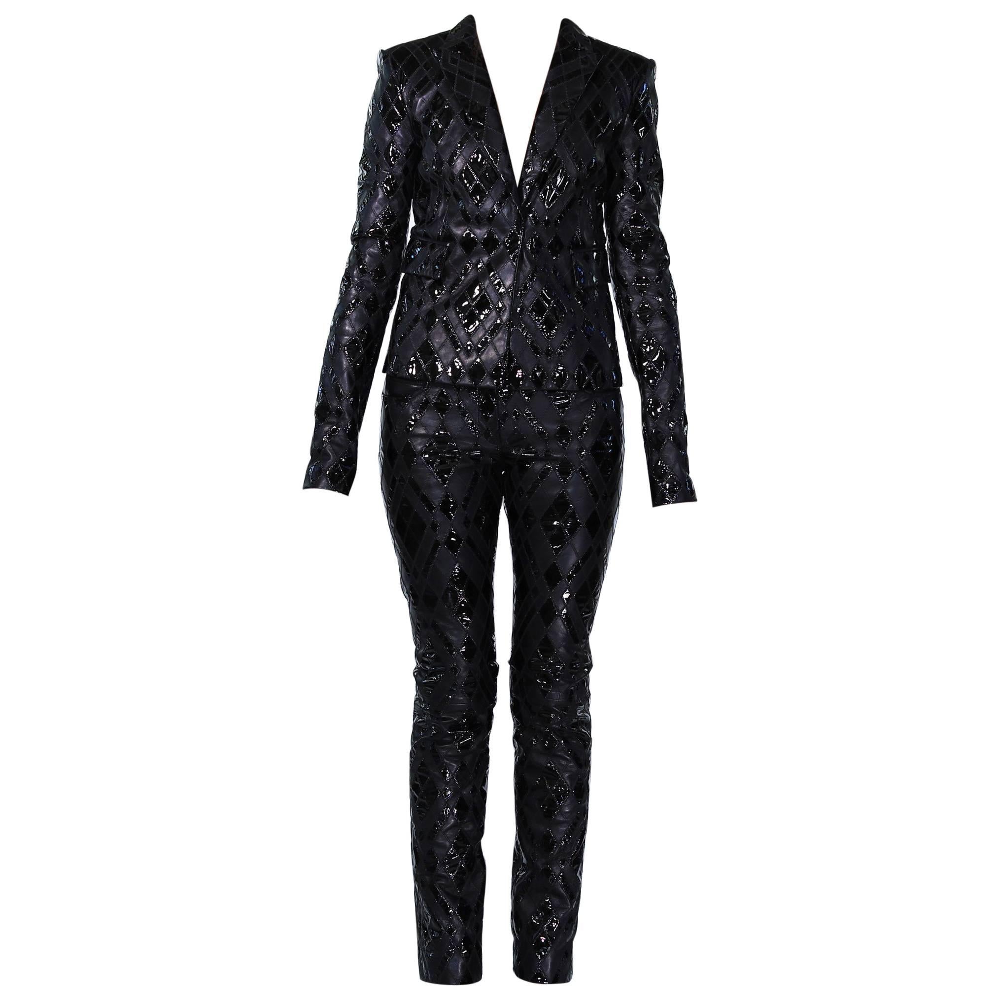 Tailleur pantalon en cuir noir patchwork Versace en vente
