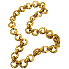 Chanel 1980s Gold Quilt Ring Link Necklace