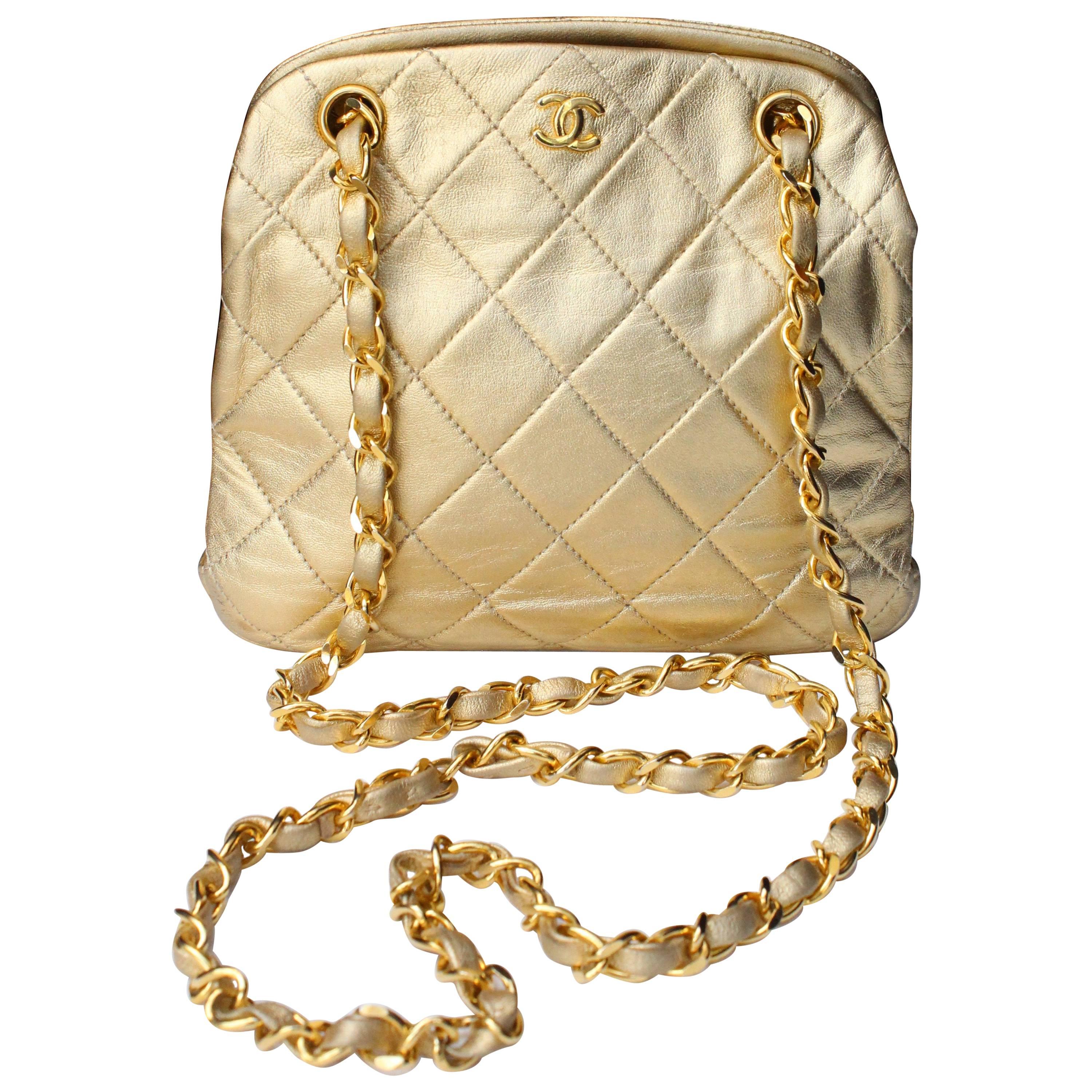 Chanel quilted golden leather small evening bag, 1980s 