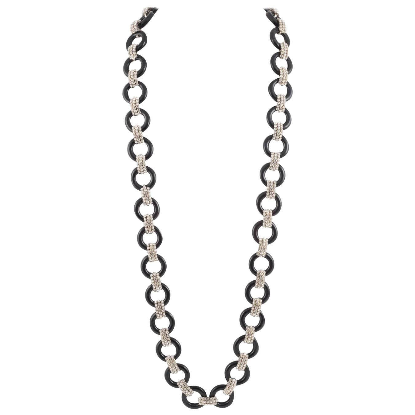 Elegant long Art Deco style 'chain' necklace, France, 1970s