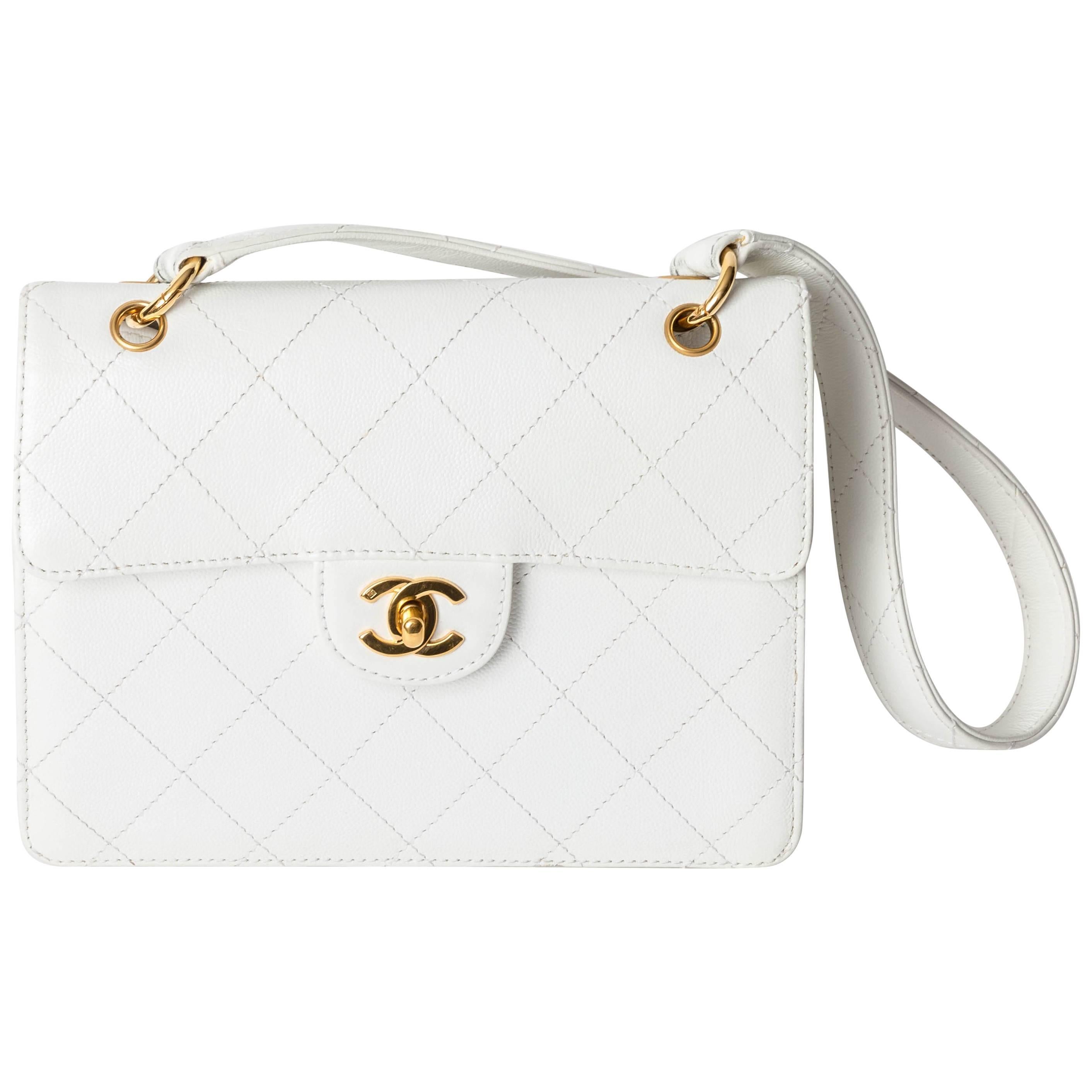Chanel Shoulder Bag in White Caviar with Gold Hardware