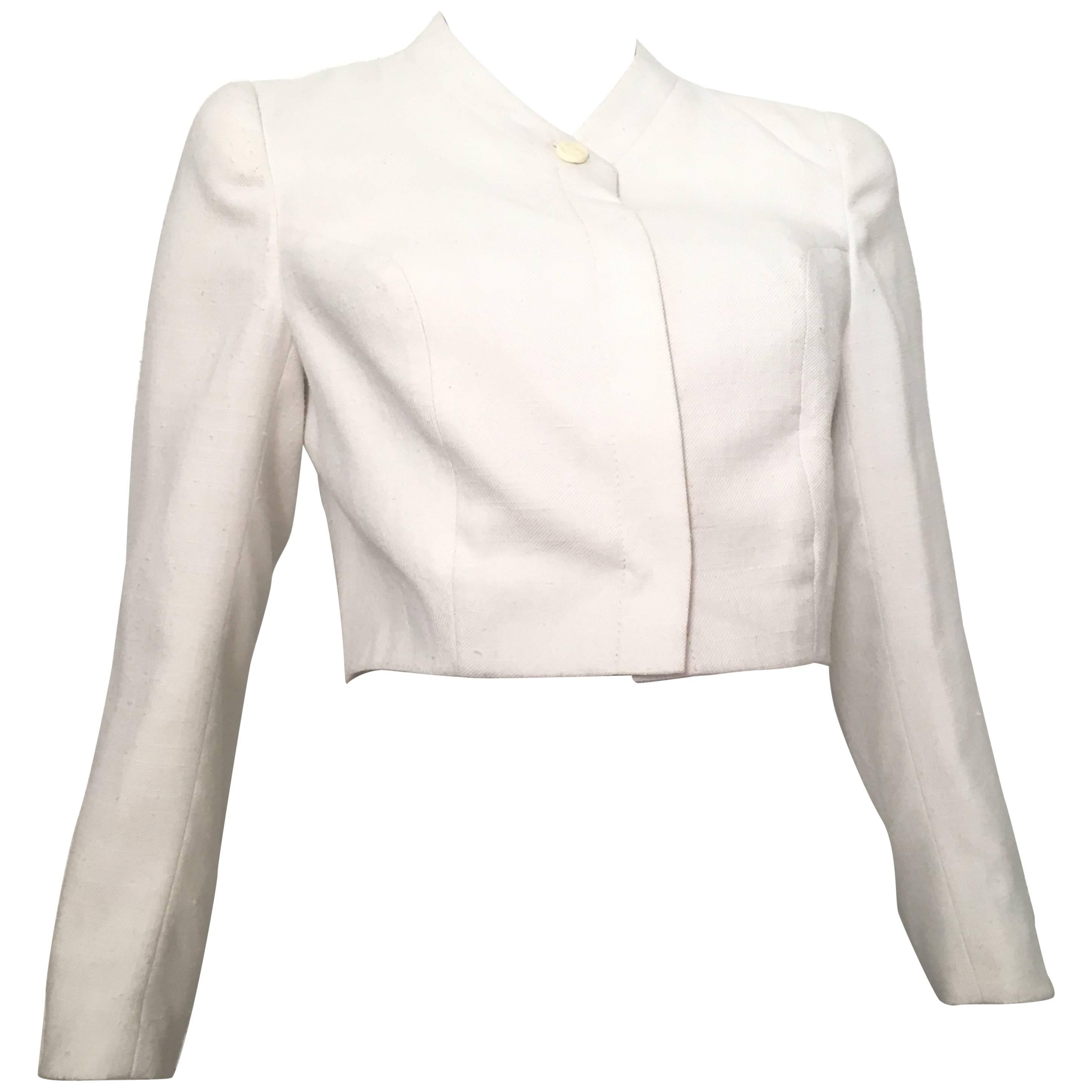 Louis Feraud by Andre Peters White Nubby Silk Cropped Jacket Size 6. For Sale