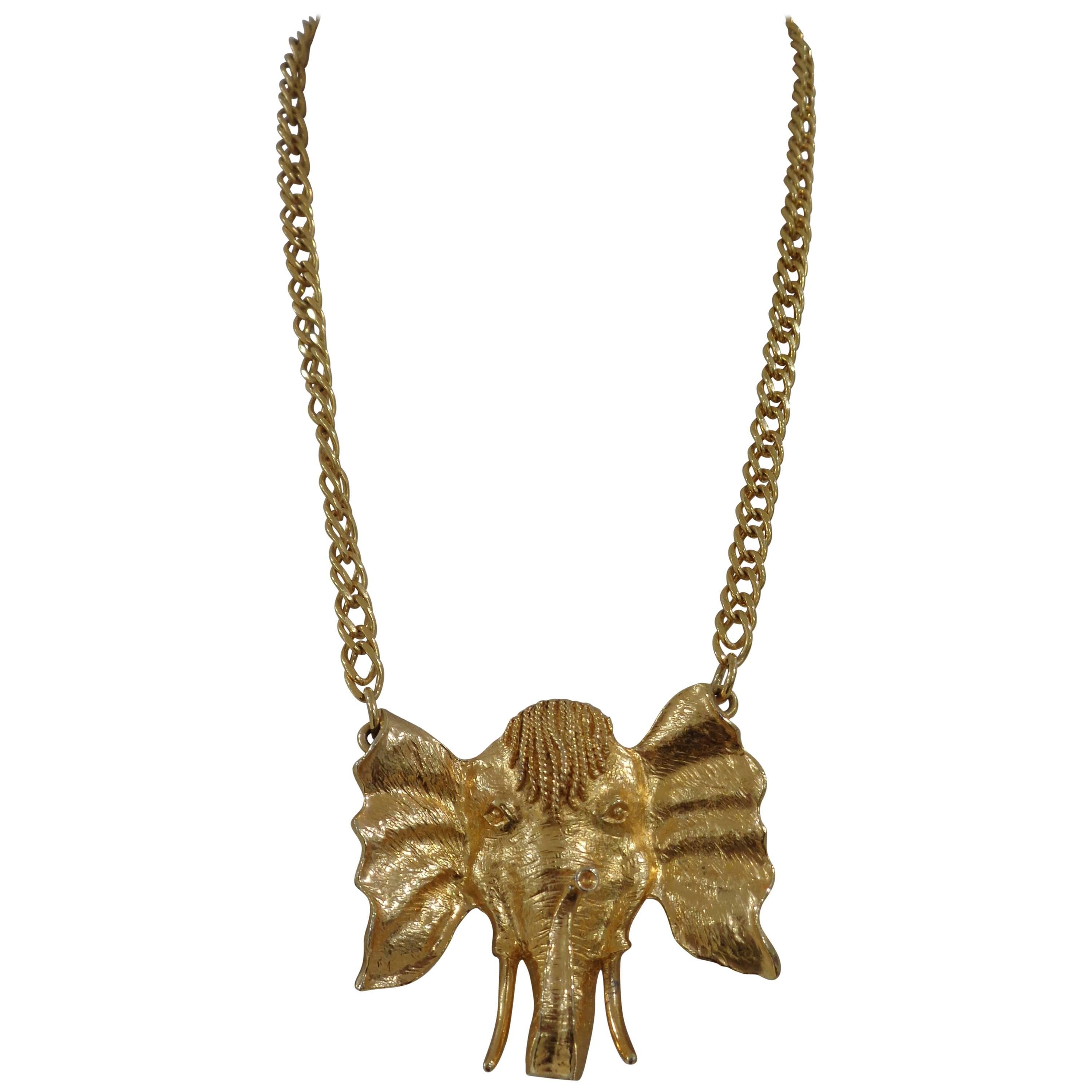 1970s Gold tone elephant pendant necklace