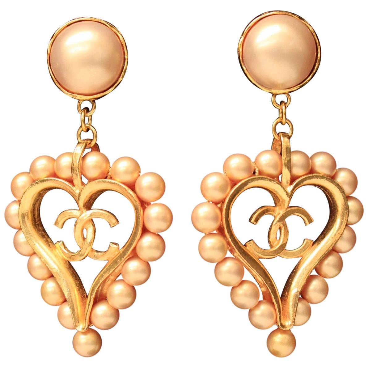 1990s Chanel drop gilded metal heart-shaped earrings