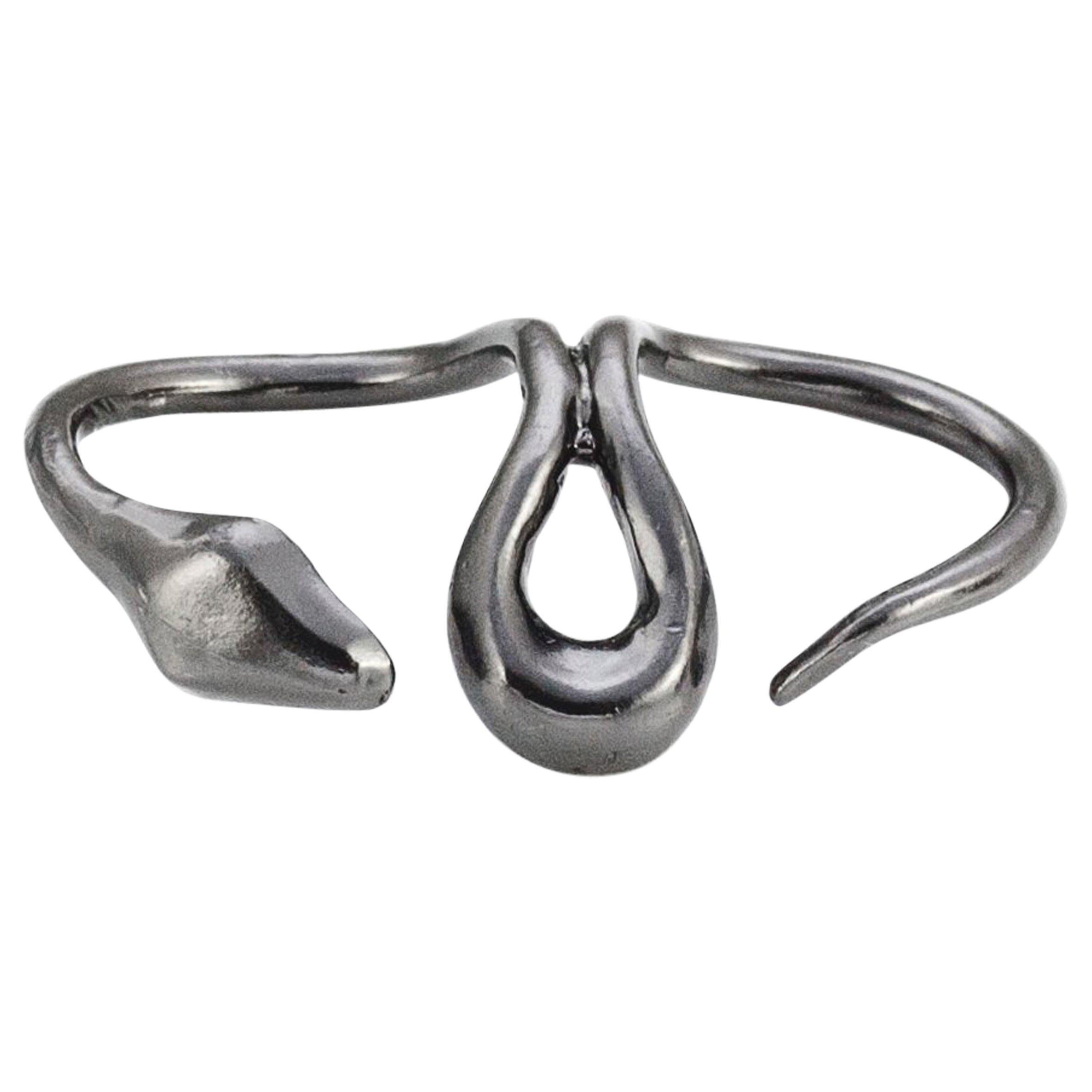 Giulia Barela Ribbon ring, 925 silver black rhodium For Sale