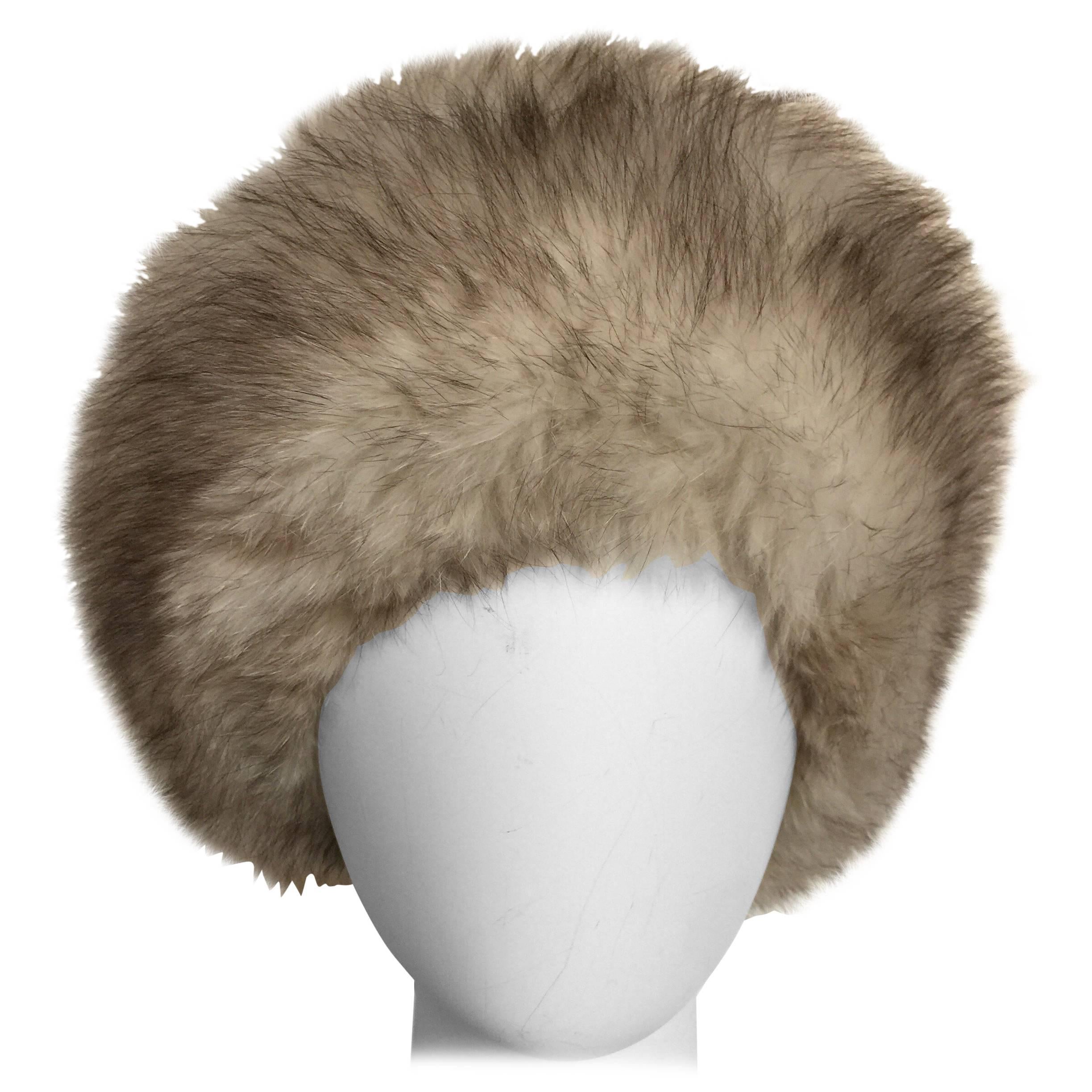 Grey and white fox fur hat For Sale