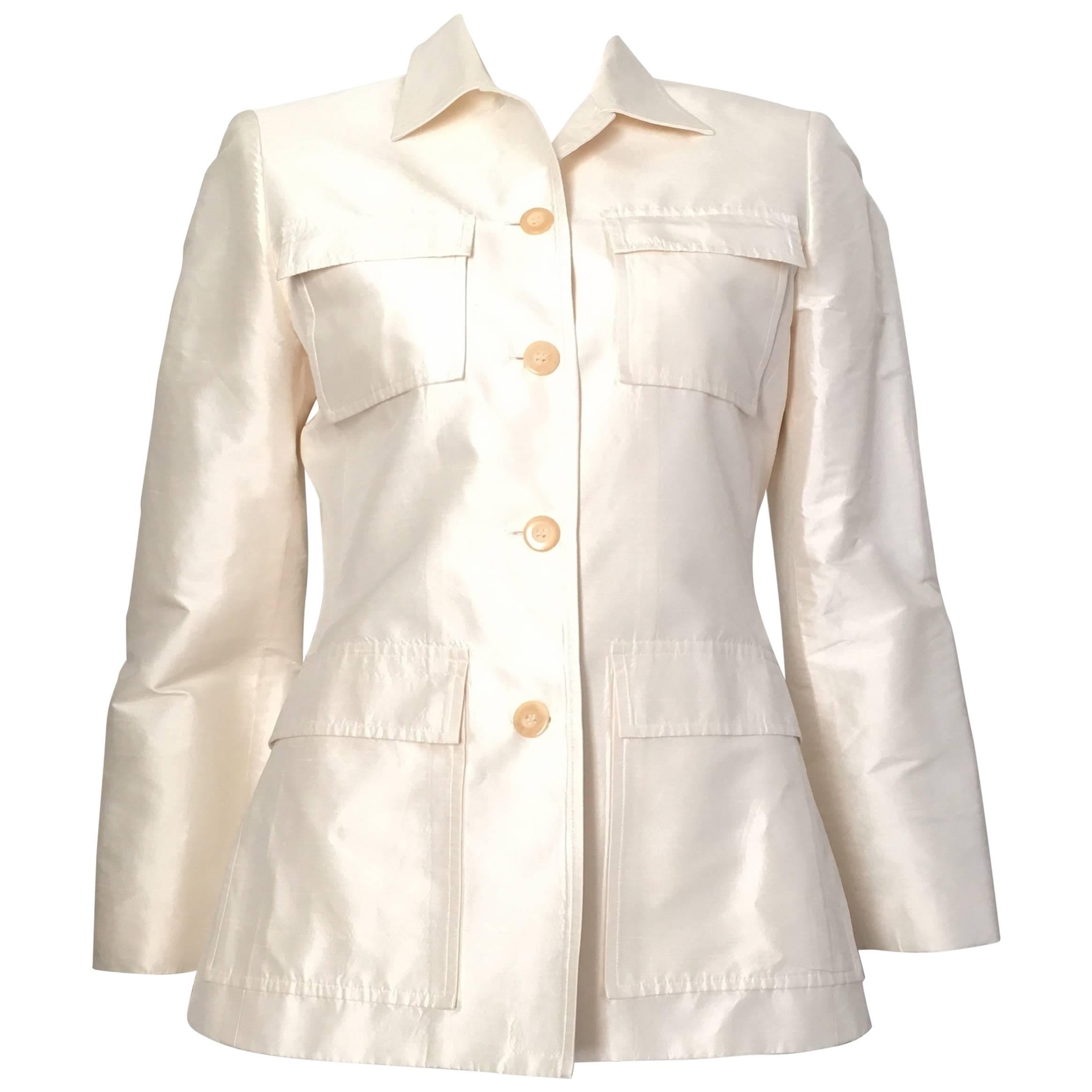 Oscar de la Renta White Silk Evening Jacket  Size 6. For Sale