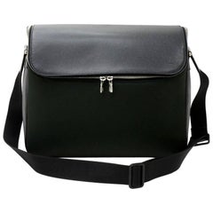 Louis Vuitton Taimyr Black Taiga Leather Messenger Bag